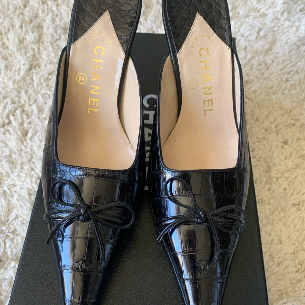 Chanel backless heel shoes